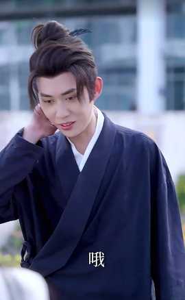 军训求雨我玄学大佬的身份瞒不住了全集(大结局)